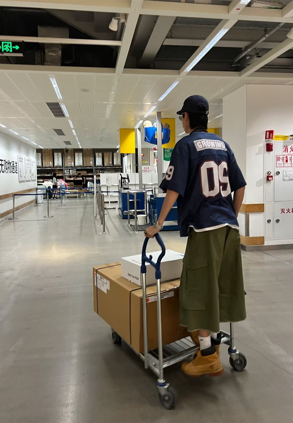 短袖t恤男潮牌夏季宽松五分袖2026年新款网红潮流ins简约印花上衣