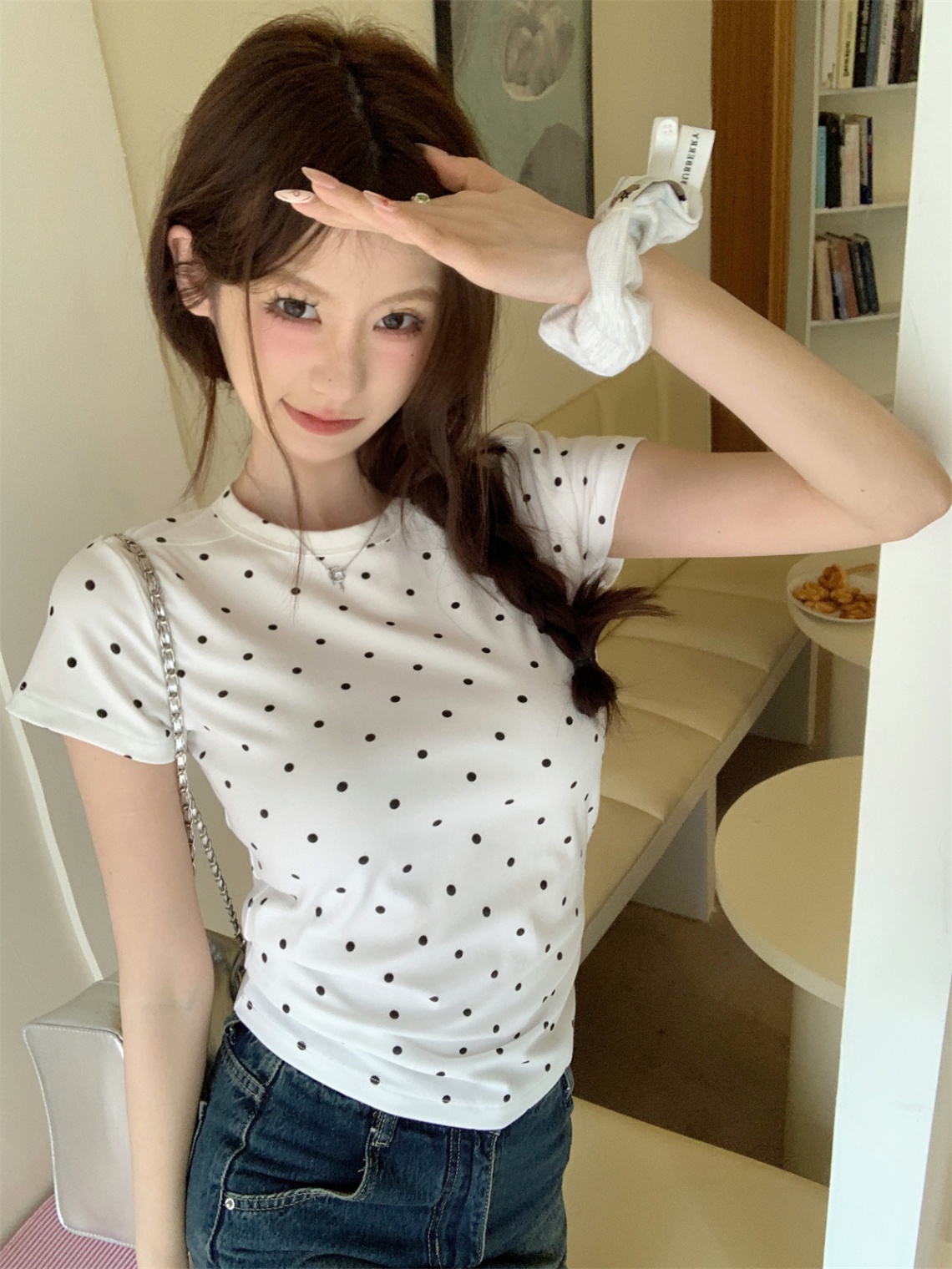 设计感圆领波点T恤女撞色减龄上衣2025夏季新款修身辣妹正肩短袖