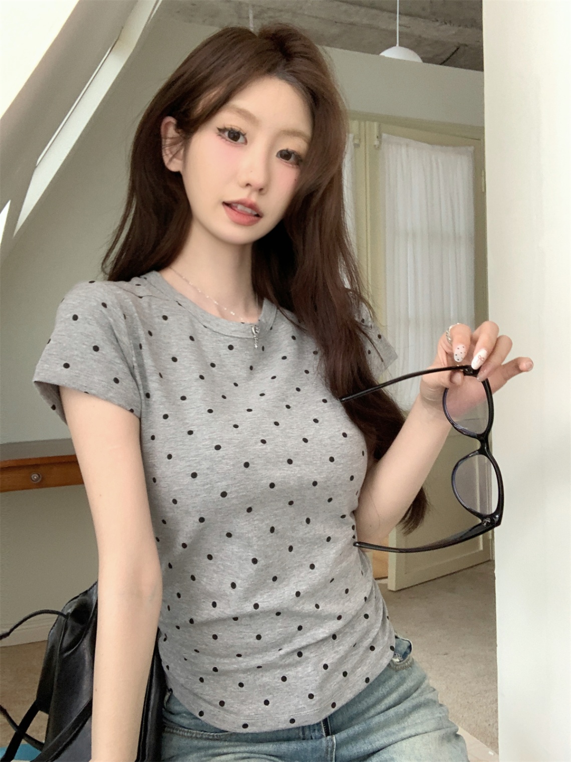 设计感圆领波点T恤女撞色减龄上衣2025夏季新款修身辣妹正肩短袖